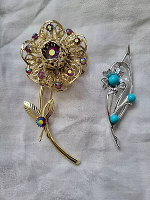 Vintage Sarah Coventry Brooches Flower Floral Pins One Goldtone One Silvertone • $9.99
