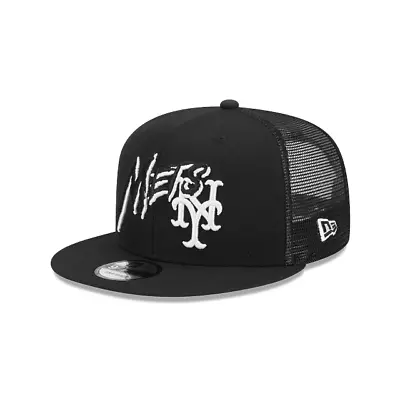 New York Mets New Era Black 9Fifty MLB Snapback Adjustable Trucker Hat • $33.99