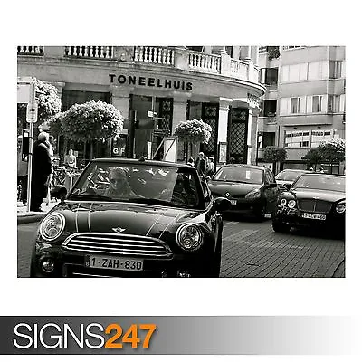 MINI COOPER IN TRAFFIC (AB202) CAR POSTER - Photo Poster Print Art * All Sizes • £5.25