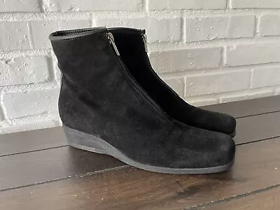 La Canadienne Boots Black Suede Ankle Women Boots  Wedge Heel Front Zip Sz 10 • $59