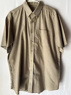 L.L. Bean Mens Cotton Button Down Shirt Short Sleeve Size L • $7.35