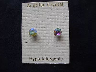 Vintage High Fashion Austrian Crystal Small Classic Aurora Disc Stud Earring • $3.49