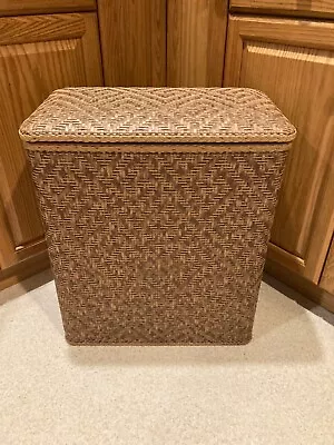 LaMont Clothes Upright Hamper Wicker Style Padded Lid Brown • $78