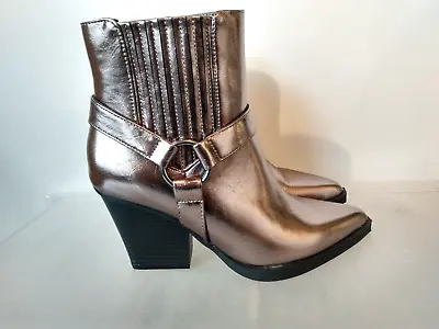 BCBGENRATION Cassidy Harness Bootie Silver Gray SZ 7.5 M Western Country Boots • $36