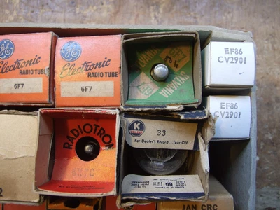 £40 • Buy 6f7 Ef86 6sj7 32 33 6e5 3q5gt 6k7g Box Of Tubes Military Ham Radio