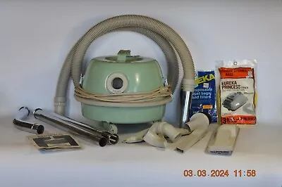 VINTAGE EUREKA CANISTER VACUUM Model 550-BV W/ACCESSORIES**TESTED**CLEAN • $149.99