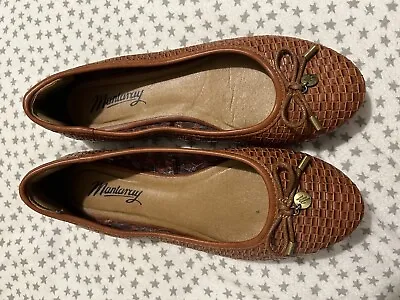 Faux Leather Flat Shoes Mantaray Brown Bow Size 7. • £7