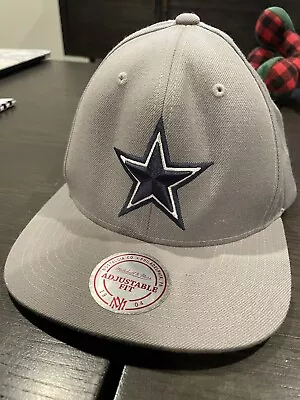 Dallas Cowboys Mitchell & Ness Hat • $25