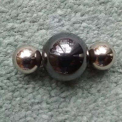 Magnetic Sphere.                   W98 • £8.99