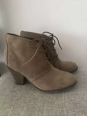 Mia Shawna Womens Size 9 M Taupe Nova Suede Heel Lace Up Ankle Bootie • $17.99