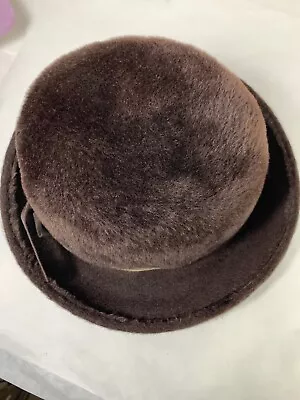 Vintage Ladies Brown Empress Marche # 22 Short Fur Hat • $34