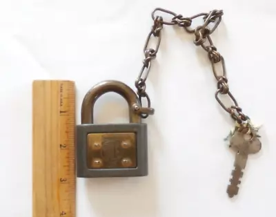 Vintage 2 3/4  Yale & Towne Brass Lock With Key On Chain • $19.99
