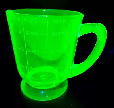 Vintage Uranium Green Vaseline Glass Large 32 Oz Measuring Cup !! • $119