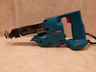 Makita 6831D 12 Volt Battery Powered Cordless Auto Feed Screw Driver Gun • $74.95