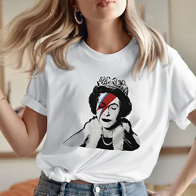 TSHIRT (1416) Queen Elizabeth II Tshirt • £10.99