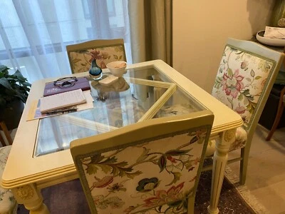 $200 • Buy Elegant And So Pretty Small Dinning Room Set