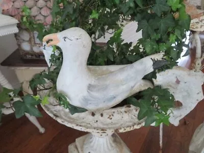 THE BEST Old Vintage GARDEN BIRD STAKE Seagull Cement Metal Legs Chippy WHITE • $95