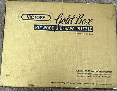 Vtg. RARE Victory Gold Box 300-piece Wood Jigsaw Puzzle”Strolling On The Beach” • $135