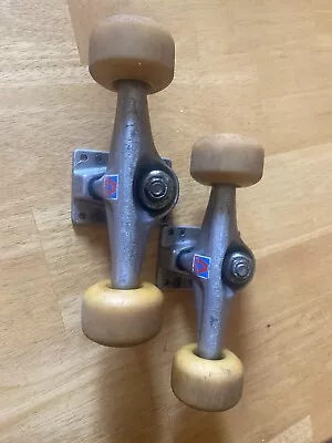 Vintage Awake Venture Skateboard Trucks • $15