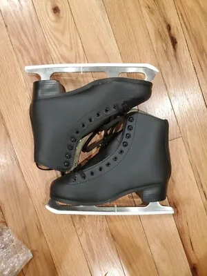 American Athletic - Tricot Lined Figure Skates - Men's Size 9 • $39.99