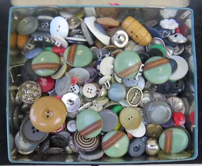 Large Mixed Lot Of Vintage Buttons In A Vintage Tin • $49.99