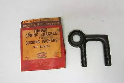 Vintage Mopar Spring Shackle (939722) • $21.24