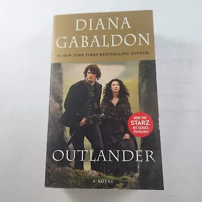 OutlanderA Paperback Novel Book  Historical Romance Fiction By Diana Gabaldon • $22