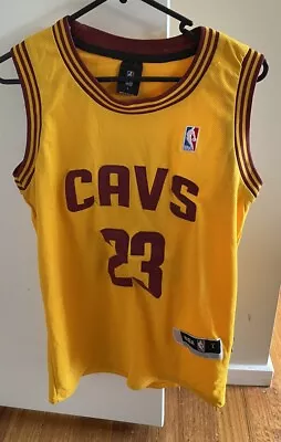 Nba Cleveland Cavaliers James Jersey Mens Size Large  • $13.95