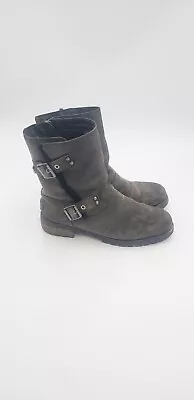 UGG Niels Gray Sheepskin Shearling Leather Buckle Winter Boots Sz 9.5 • $28