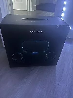 Oculus Rift S Headset And Controllers • £60