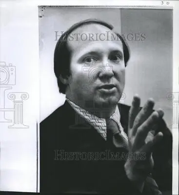 1972 Press Photo Reporter William Farr Not Revealing Source Manson Murder Trial • $19.99