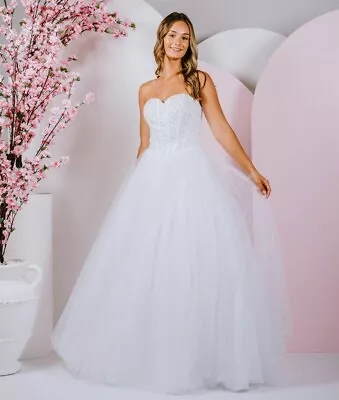 Brand New Wedding Dress Size 16 • $380