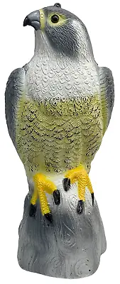 LARGE Realistic Eagle Statue Decorative Garden Ornament Bird Pest Deterrent  • £18.99