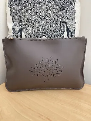 Mulberry Blossom Zipped Pouch In Taupe Leather With Silver Hardware • £120