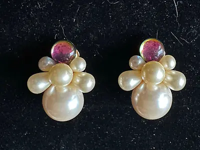 Vintage Wendy Gell Gold Tone Clip-On Earrings Large Pearl Cluster Pink Lucite • $30