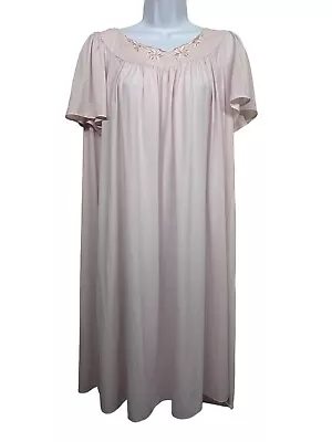 Miss Elaine Womens Size XL Light Pink Floral Embroidered Nightgown Short Sleeve • $12.99