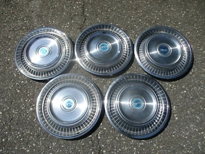 $90 • Buy Lot Of 5 Factory 1971 To 1973 Mercury Cougar 14 Inch Hubcaps Wheel Covers