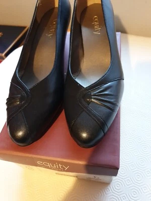 £12 • Buy Ladies Shoes Size 7.5 E New