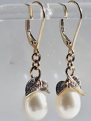 9ct Gold Mounted Decorative Cultured Drop White Pearl Earrings • £129