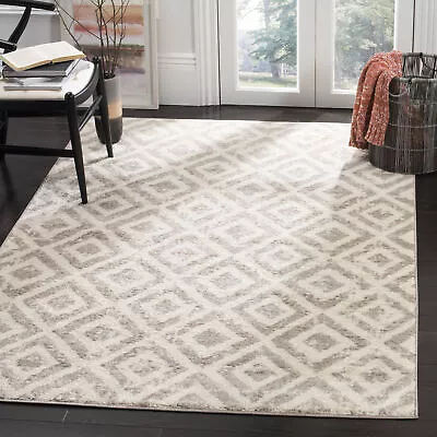 Safavieh Power Loomed Amsterdam Ivory / Mauve Area Rugs - AMS105A • $174