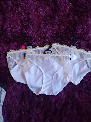 Beautiful White And Lemon Bikini Knickers X 3 Size 8 NWT Boutique X Damaris  • £11.99