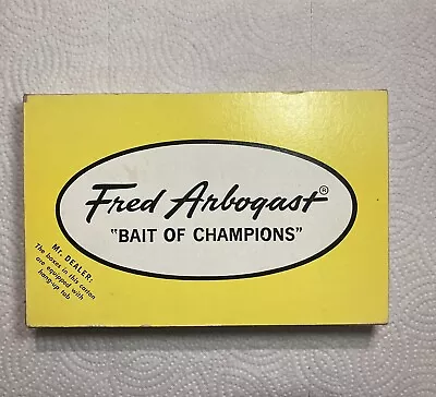 VINTAGE EMPTY FRED ARBOGAST DEALER BOX Held 5/8 Oz Mud-Bug FISHING LURES • $9.99