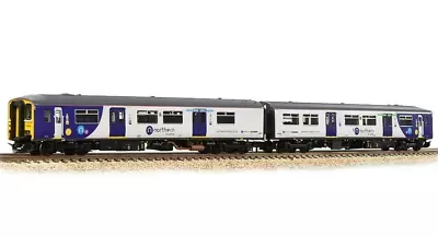 Graham Farish 371-335 N Gauge Class 150/2 150220   2- Car DMU 'Northern' • £234.95