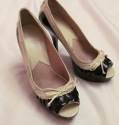 MICHAEL KORS Cream And  Black Patent Leather Pin Up Back Lace Up Shoes 9 M   * • £37.80