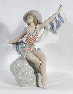 Lladro Sunning In Ipanema #5660 Excellent Condition 11 1/4  Tall • $435.99