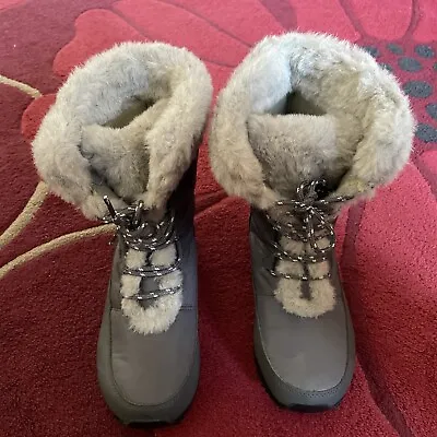 Mantaray Grey Snow / Winter Boots - Faux Fur Trims - UK5 - Worn Once • £24.50