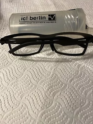 Ic!  Berlin Glasses And Case • £100