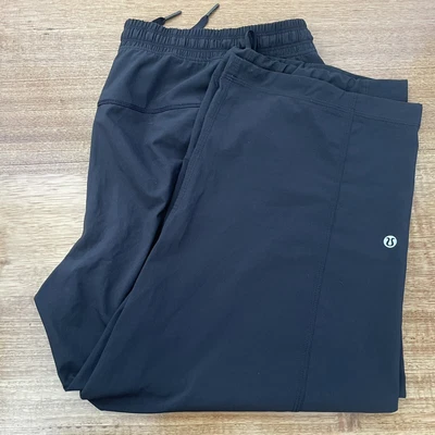 $30 • Buy Women’s Lululemon Black Pants Size 10 Adjustable Hem