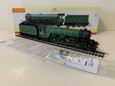 £129.99 • Buy Hornby R3132 OO GAUGE LNER 4-6-2 CLASS A3 'BOOK LAW'