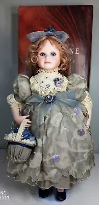 Ltd Edn Mundia Reve De Porcelaine Porcelain Doll  Beatrice  Christine & Cecile  • $179.98